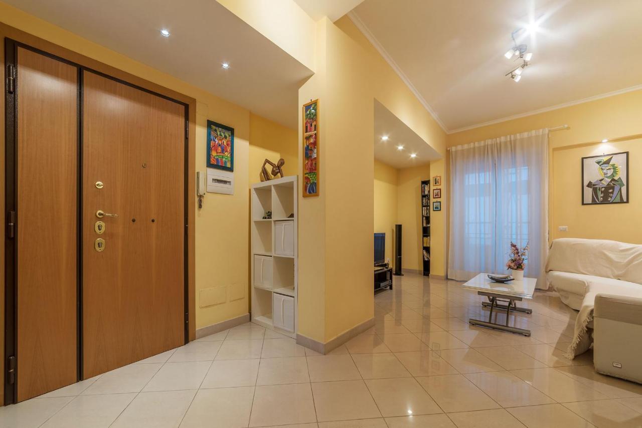 Lovely Flat Marconi District Рим Екстериор снимка